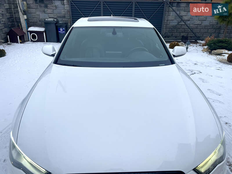Седан Audi A6 2014 в Ровно