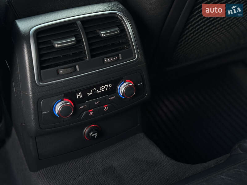 Седан Audi A6 2011 в Надворной