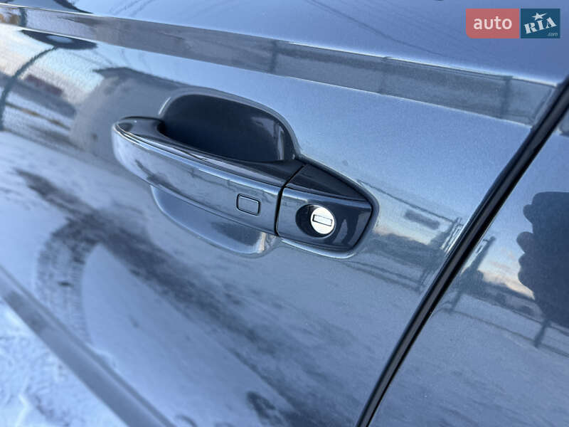 Седан Audi A6 2013 в Киеве