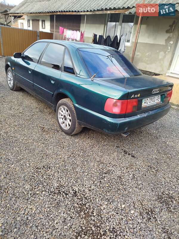 Седан Audi A6 1995 в Виноградові