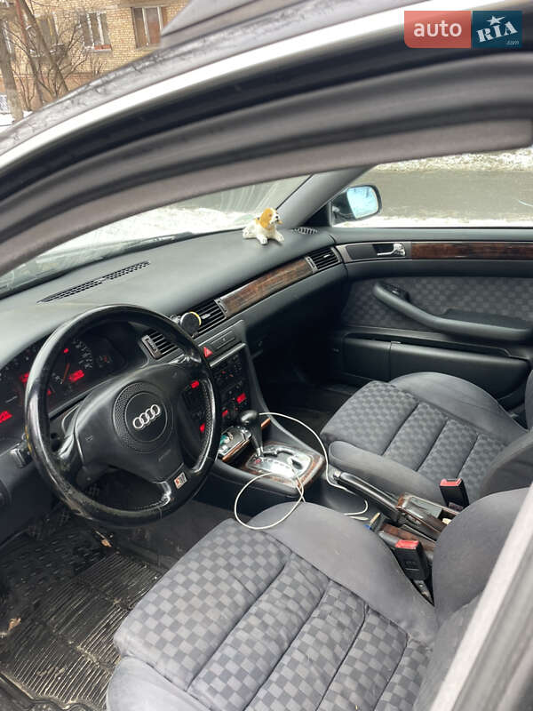 Універсал Audi A6 2000 в Києві