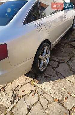 Седан Audi A6 2004 в Надворной
