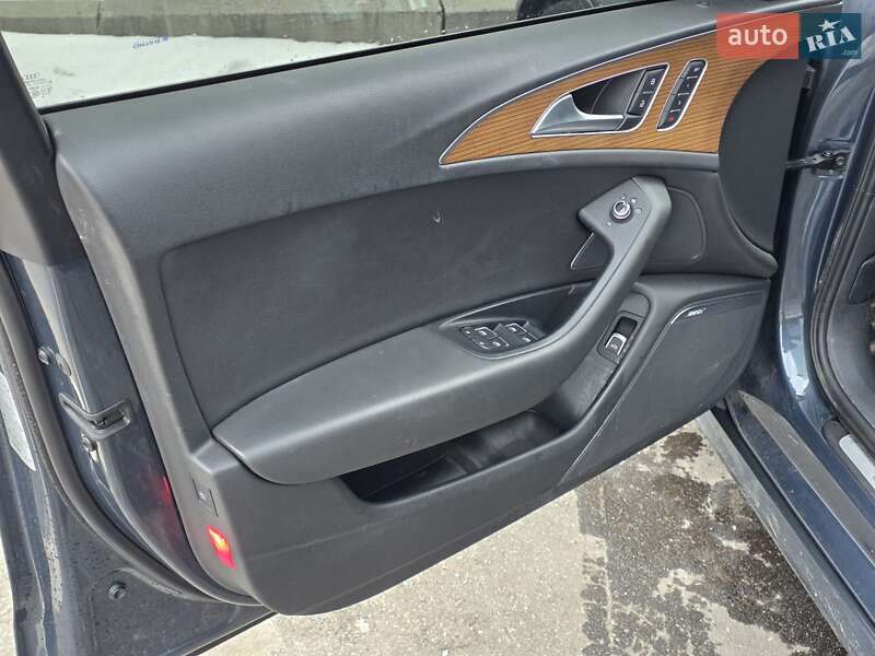 Седан Audi A6 2015 в Киеве
