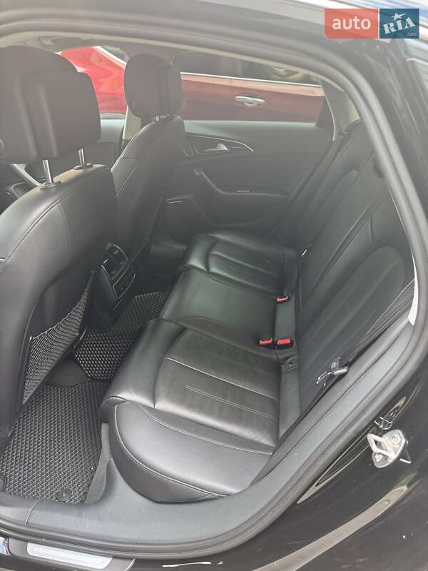 Седан Audi A6 2015 в Киеве