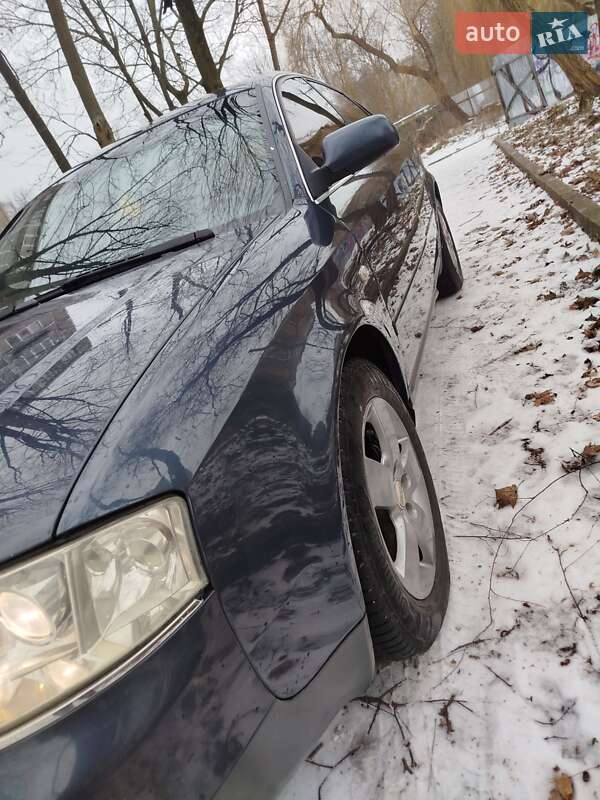 Седан Audi A6 2002 в Ивано-Франковске