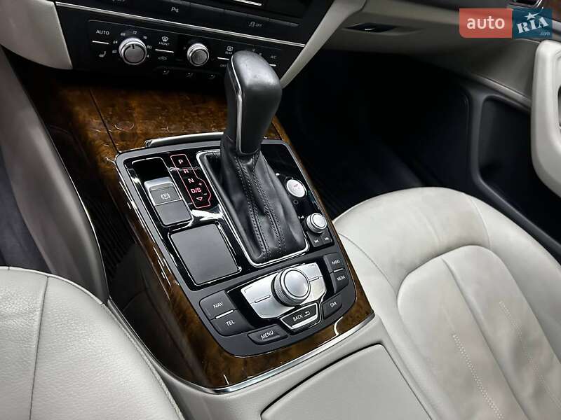 Седан Audi A6 2015 в Чернівцях