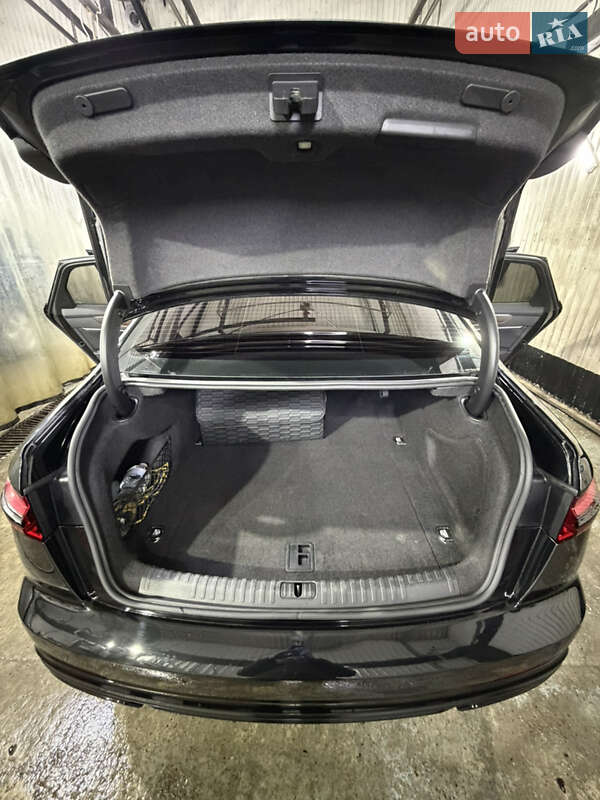 Седан Audi A6 2020 в Києві