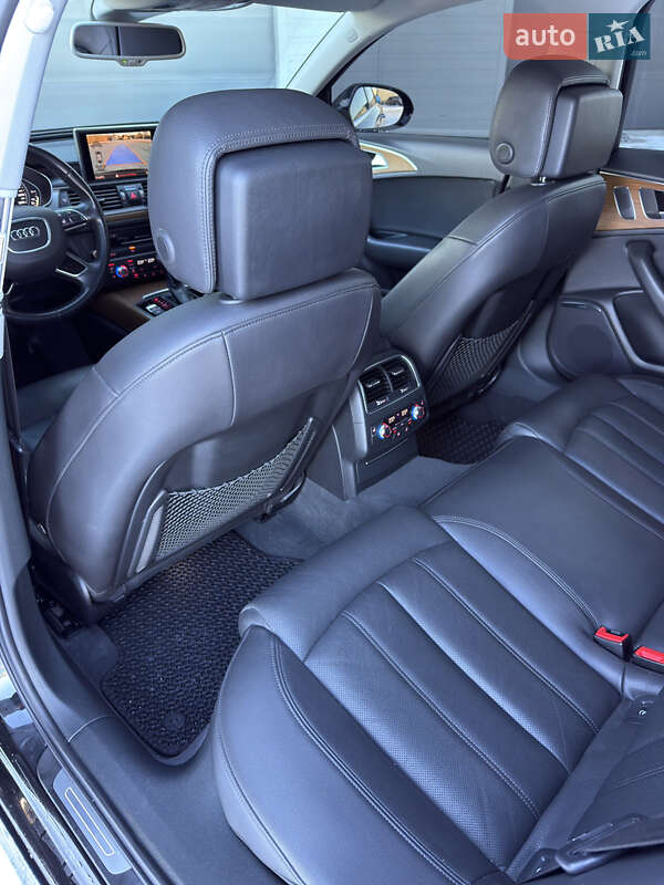 Седан Audi A6 2015 в Сарнах