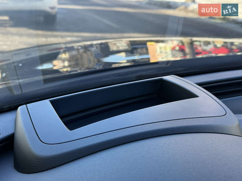 Седан Audi A6 2015 в Сарнах