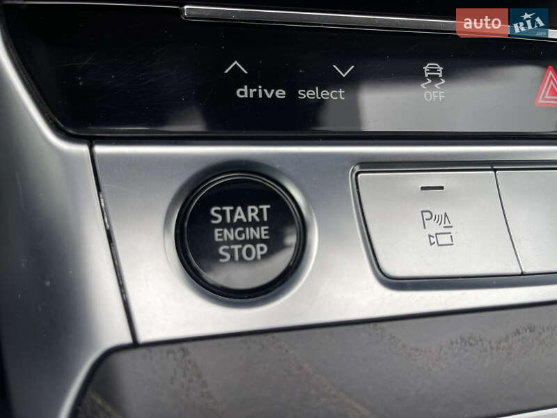 Седан Audi A6 2021 в Киеве