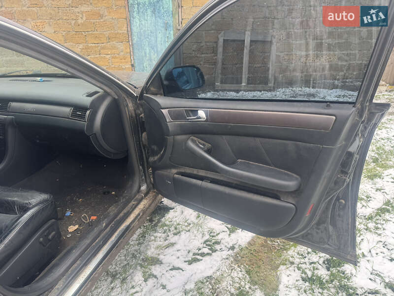 Универсал Audi A6 2001 в Николаеве