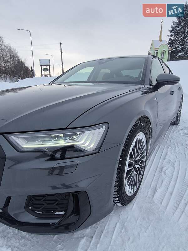 Седан Audi A6 2022 в Львове