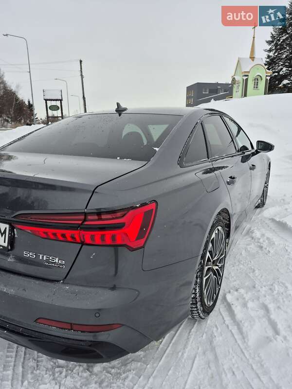 Седан Audi A6 2022 в Львове