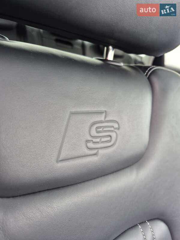 Седан Audi A6 2022 в Львове