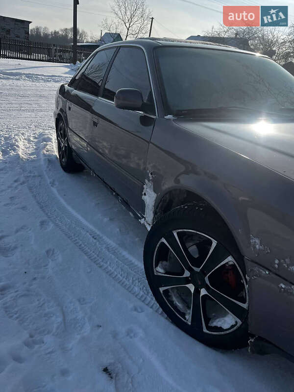 Седан Audi A6 1995 в Баре