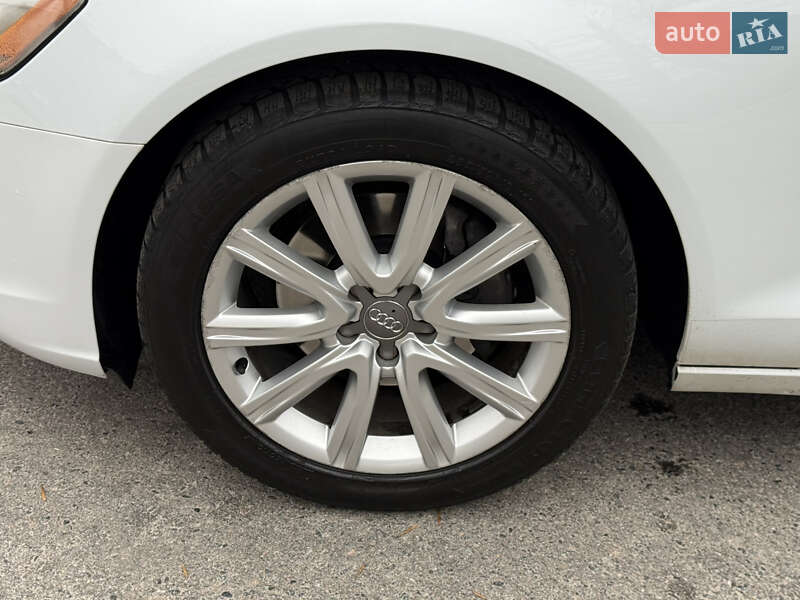 Седан Audi A6 2012 в Днепре
