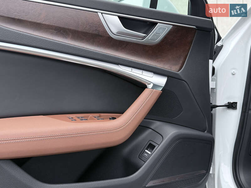 Седан Audi A6 2021 в Сумах