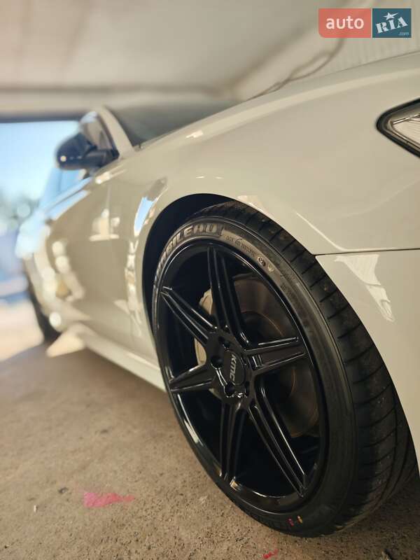 Седан Audi A6 2018 в Киеве