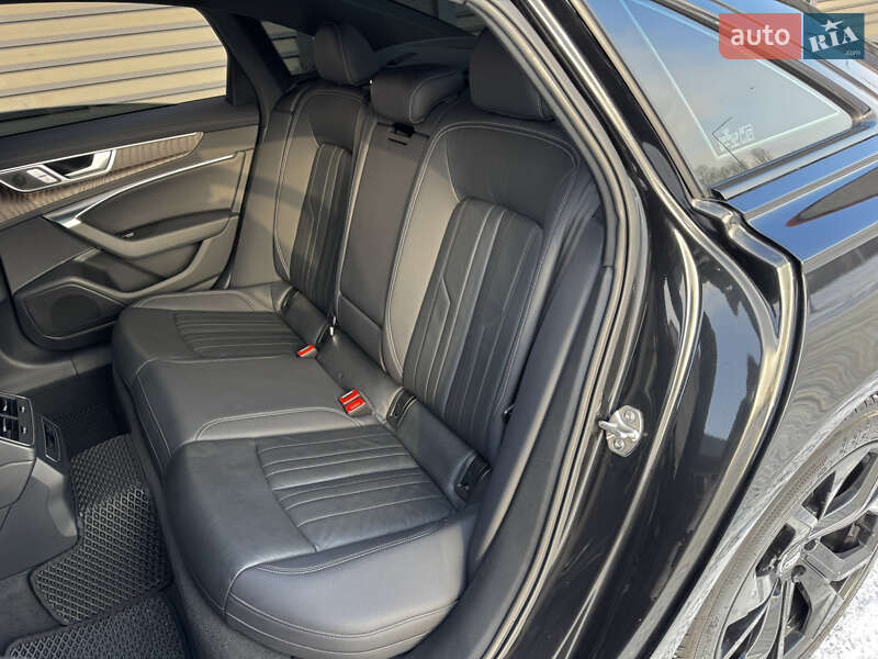 Седан Audi A6 2019 в Киеве