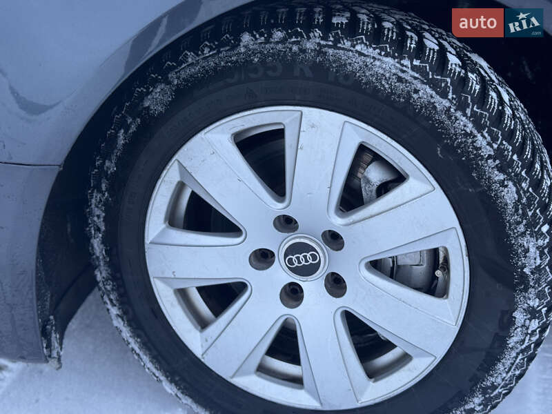 Седан Audi A6 2006 в Сарнах