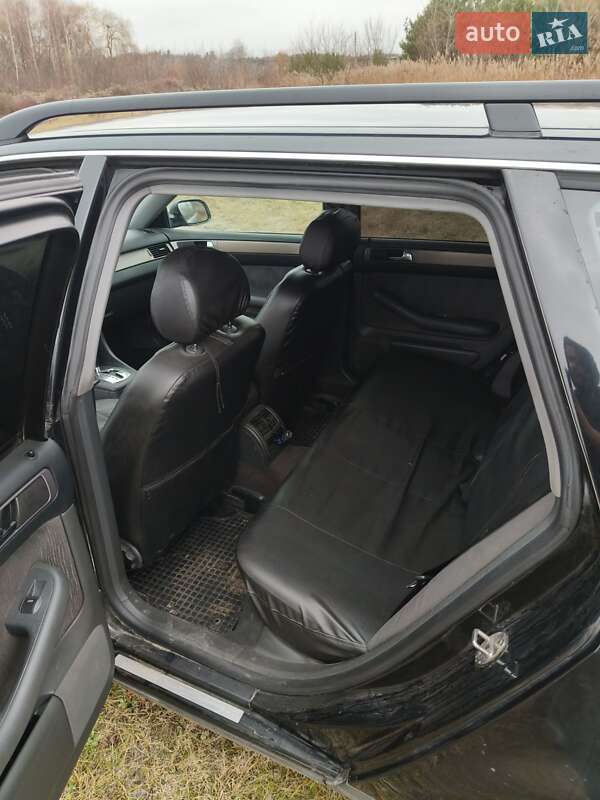 Универсал Audi A6 2000 в Кременце