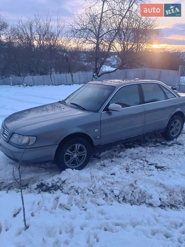 Седан Audi A6 1996 в Кельменцах