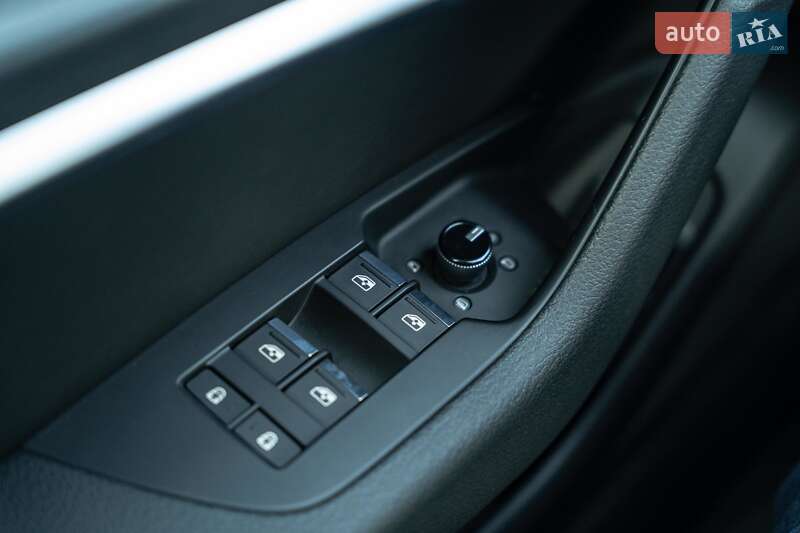 Универсал Audi A6 2021 в Черновцах