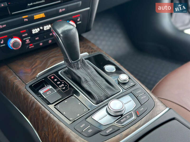 Седан Audi A6 2015 в Тячеве