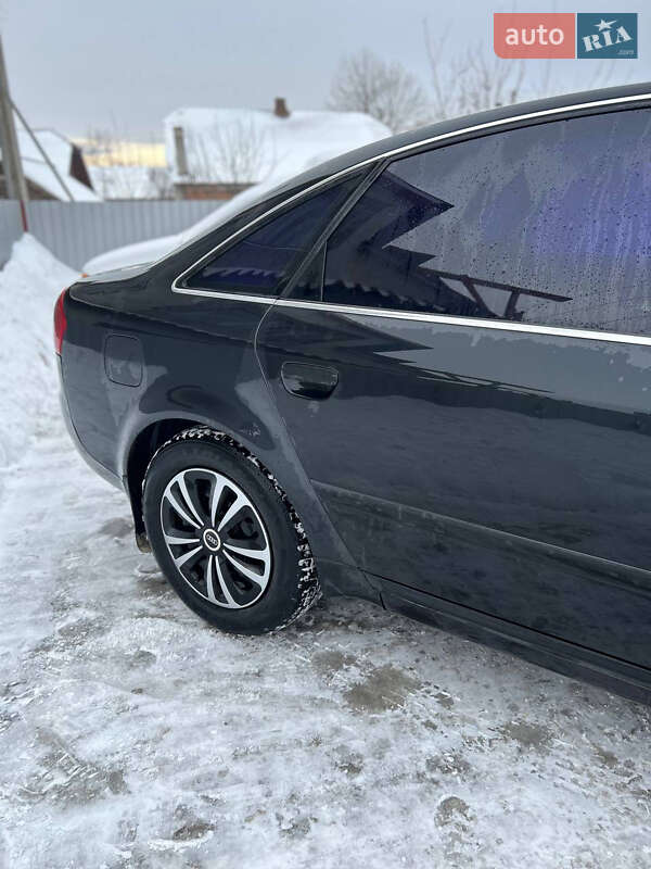 Седан Audi A6 2004 в Монастириській