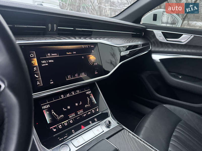 Седан Audi A6 2019 в Киеве