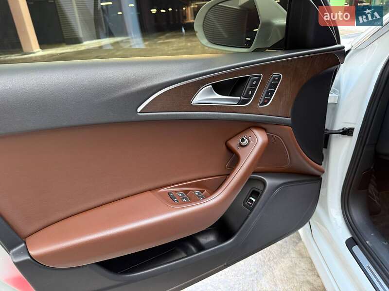 Седан Audi A6 2015 в Киеве