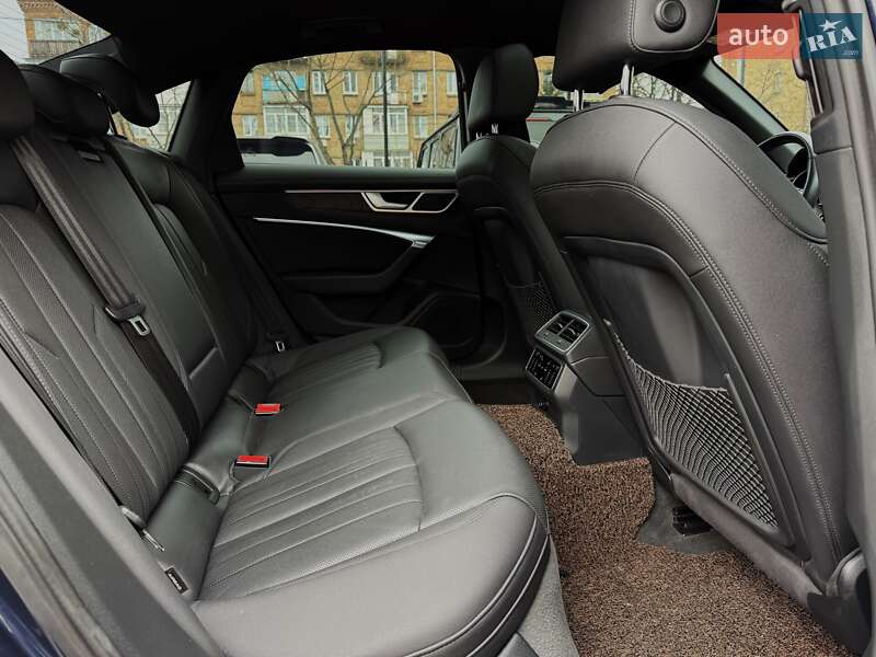 Седан Audi A6 2020 в Киеве