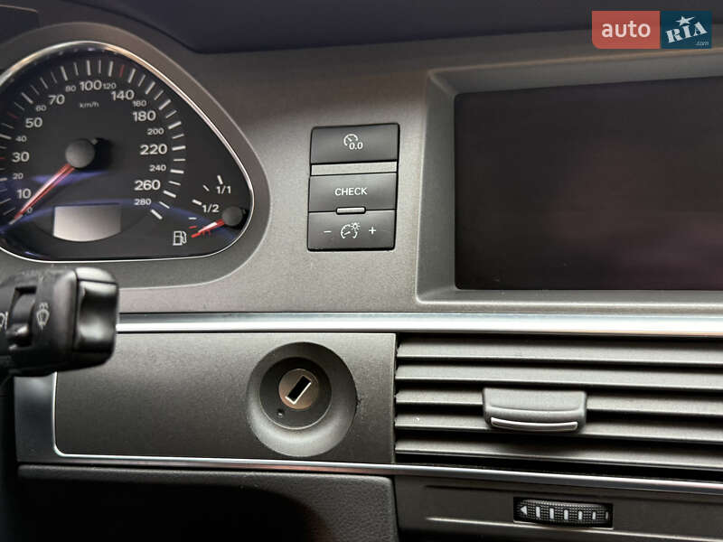 Седан Audi A6 2005 в Могилев-Подольске