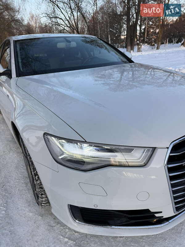 Седан Audi A6 2015 в Ровно