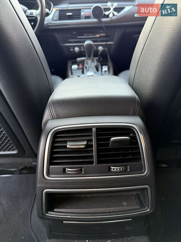 Седан Audi A6 2015 в Ровно
