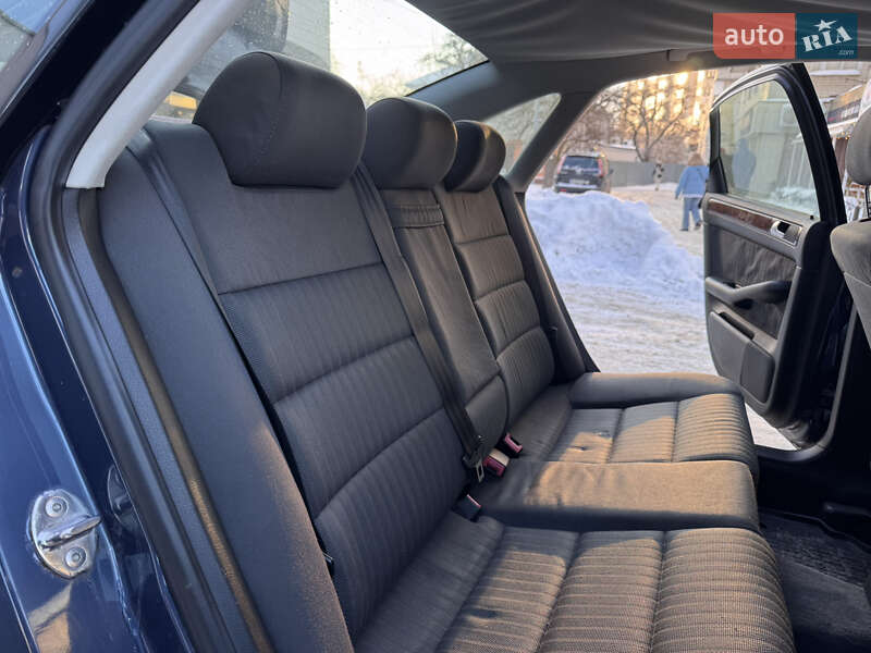Седан Audi A6 2003 в Рівному