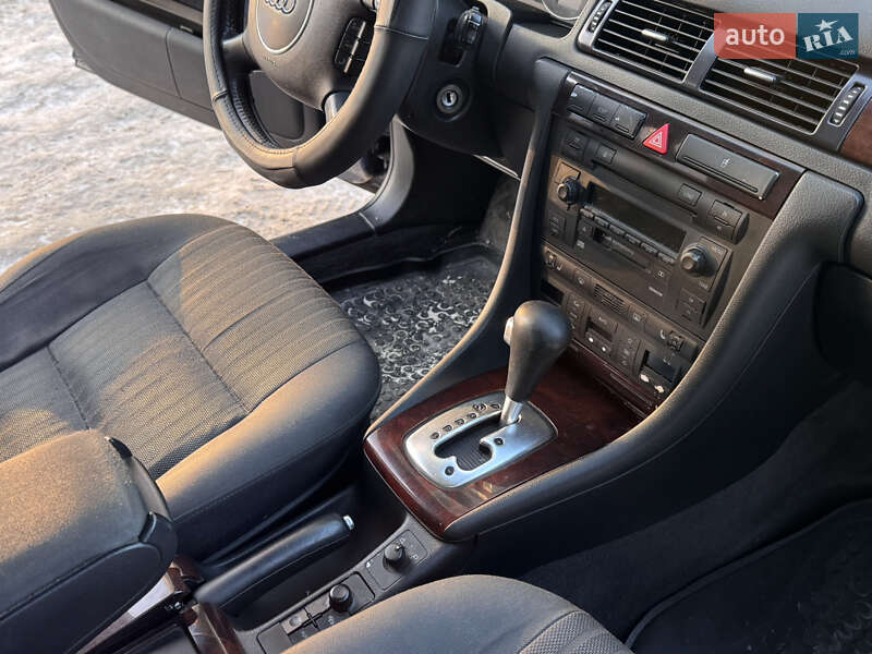 Седан Audi A6 2003 в Рівному