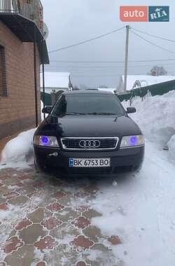 Седан Audi A6 2000 в Березному