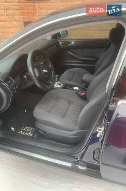 Седан Audi A6 2000 в Березному