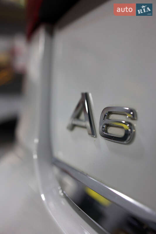 Седан Audi A6 2015 в Кропивницком