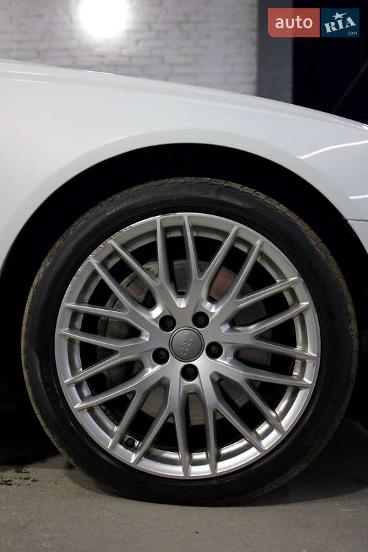 Седан Audi A6 2015 в Кропивницком