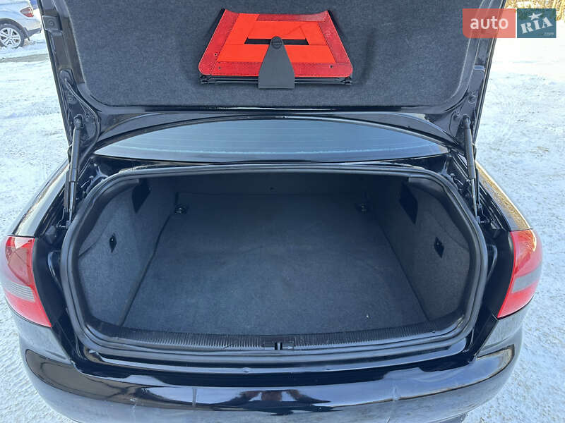 Седан Audi A6 2001 в Черновцах