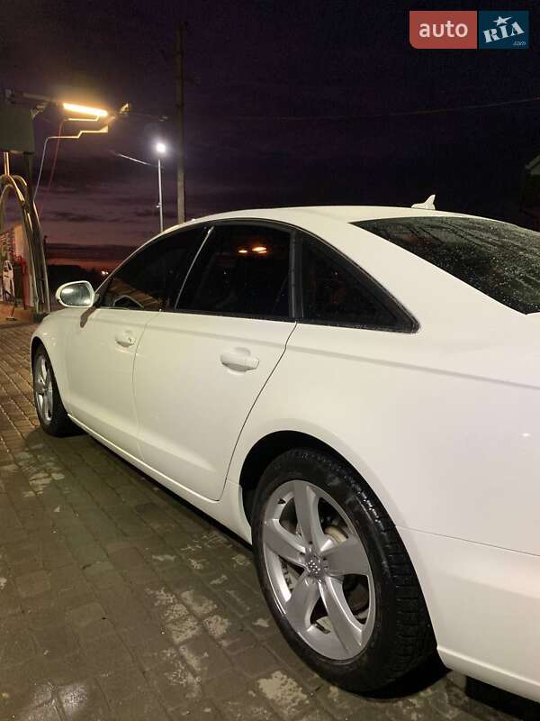 Седан Audi A6 2011 в Ивано-Франковске
