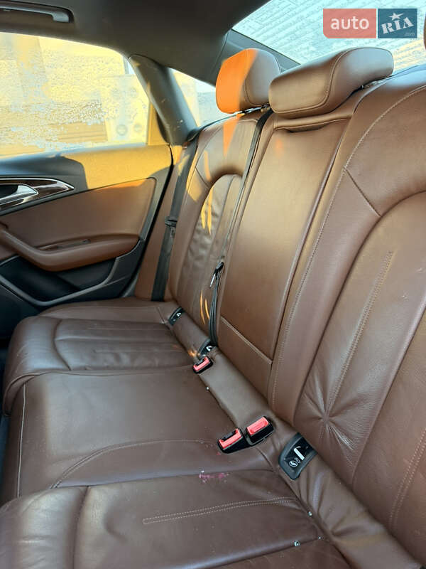 Седан Audi A6 2015 в Луцке