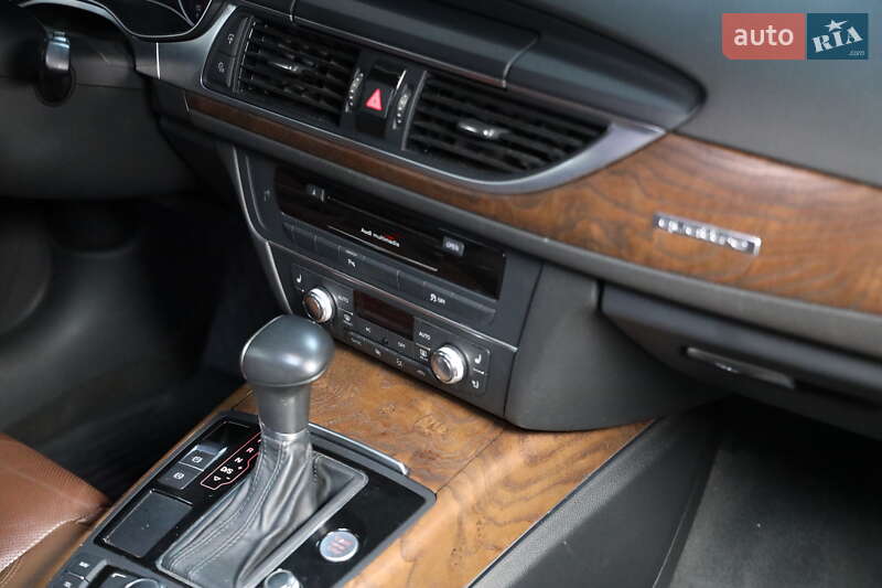 Седан Audi A6 2012 в Луцке