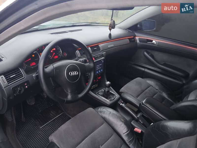 Універсал Audi A6 2002 в Хотині