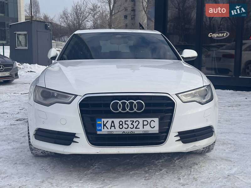Седан Audi A6 2014 в Киеве