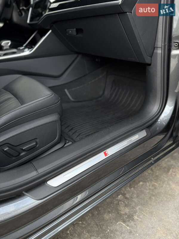 Седан Audi A6 2021 в Киеве