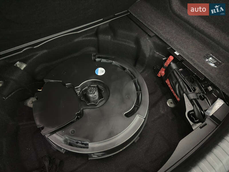 Седан Audi A6 2023 в Казатине