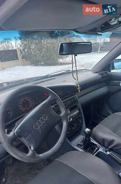 Седан Audi A6 1996 в Черновцах